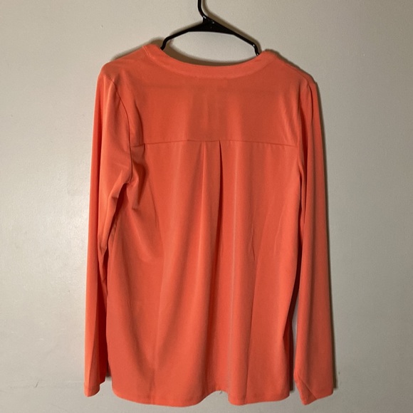 MICHAEL Michael Kors - Women’s Vneck Shirt with zip - Colour Coral - Size Medium - Picture 4 of 5